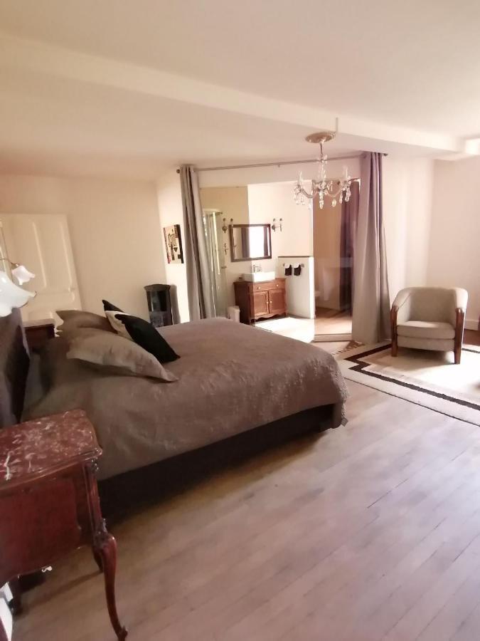Authentieke Franse Kamer. Melay  エクステリア 写真