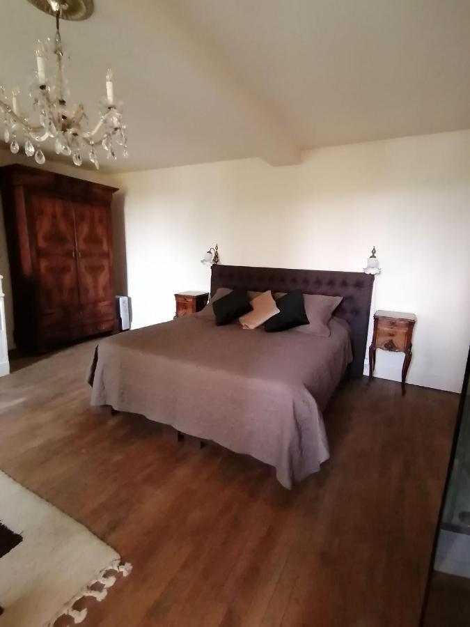 Authentieke Franse Kamer. Melay  エクステリア 写真